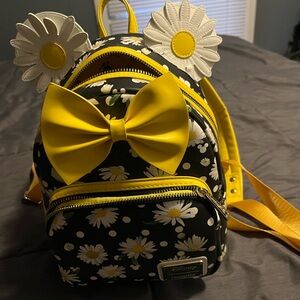 Lounge fly mini mouse daisy bookbag